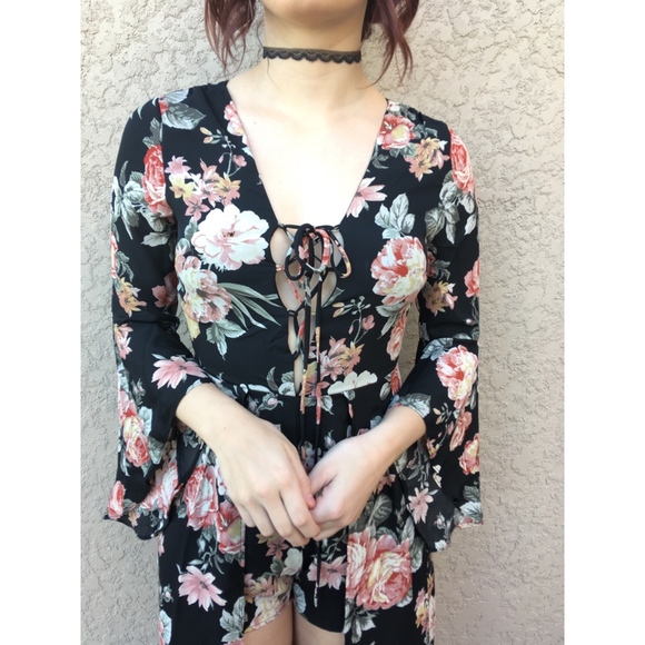 Floral Maxi Romper sold out - Picture 3 of 8